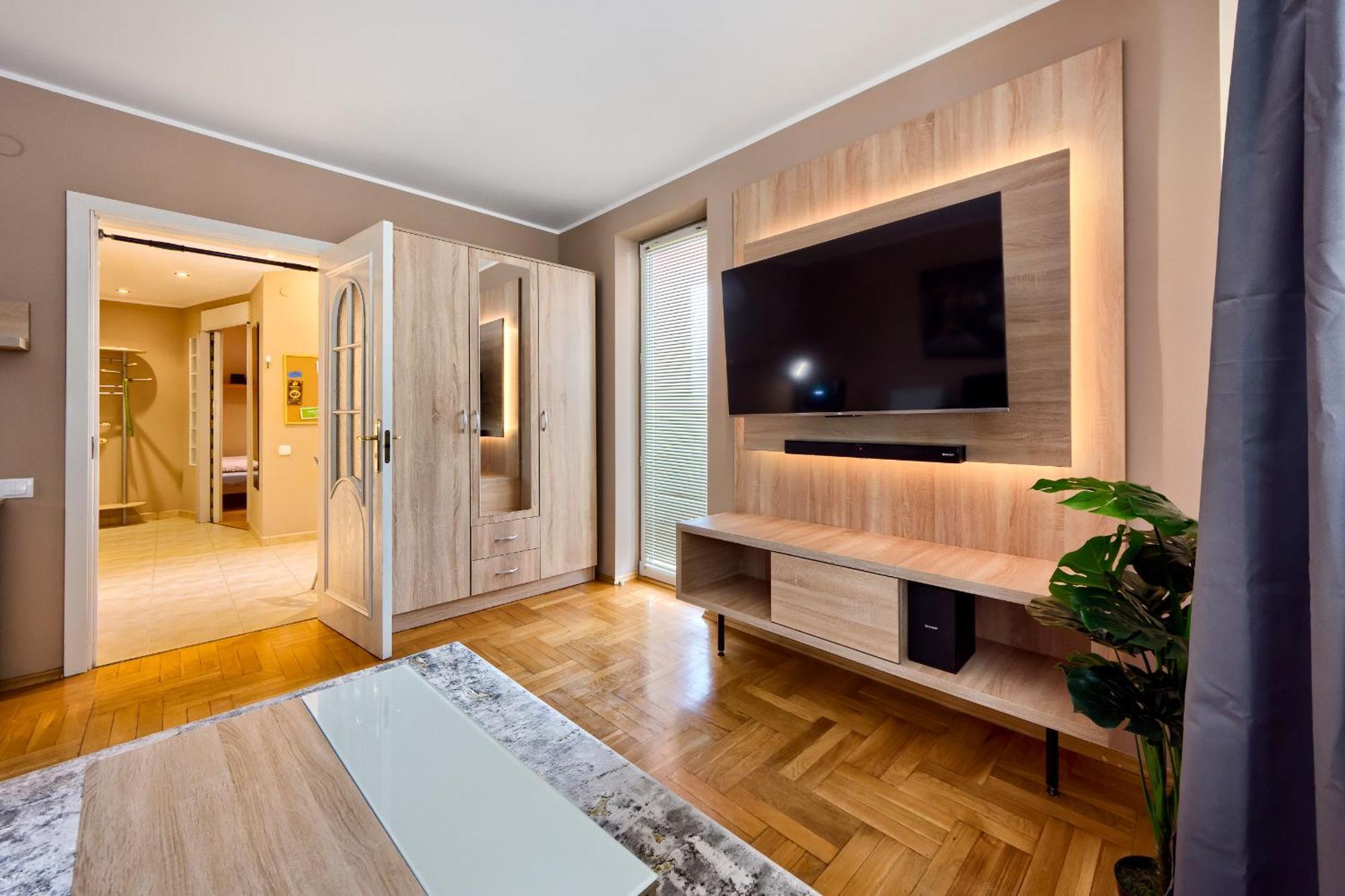 Jasny i przytulny Apartament Kapelanka Krakow Bagian luar foto
